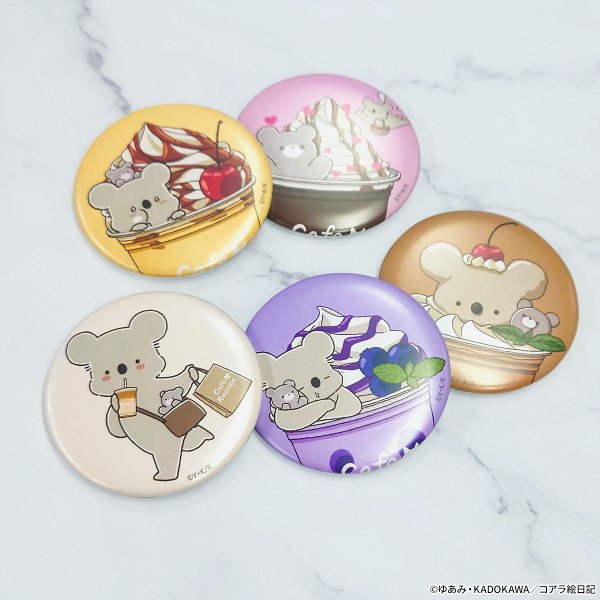 画像2: アニメ『コアラ絵日記』×きゃらドリ!! BLANC 2026 トレーディングマット缶バッジ (2)