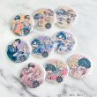 画像2: LiQulle Drink Stand×きゃらドリ!! BLANC 2026 トレーディングマット缶バッジ (2)
